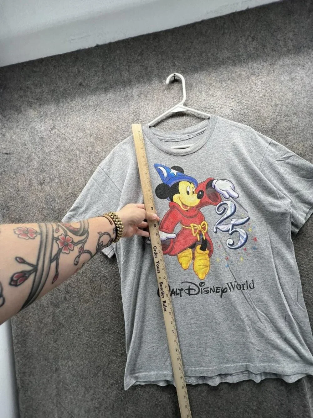Vintage Disney Shirt Mens Small Gray Mickey Mouse 25th Graphic Tee Crewneck WDW